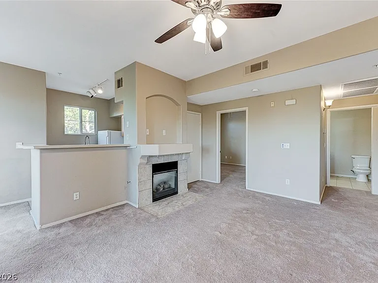 9050 W Warm Springs Rd #2094 — Photo 3