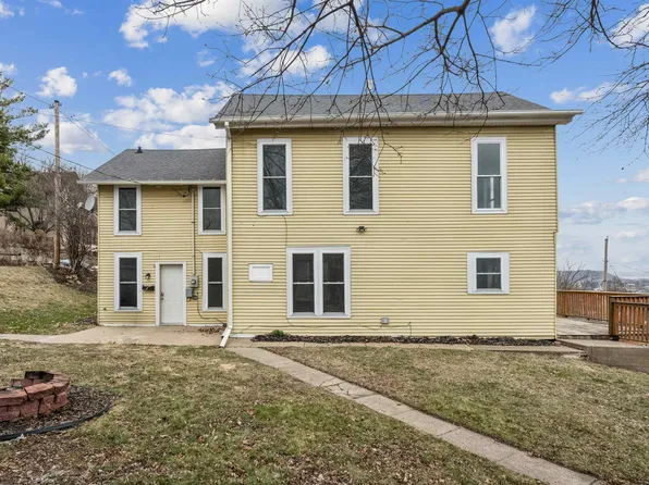 1505 Montrose Ter, Dubuque, IA 52001