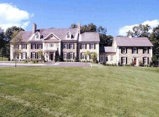 963 Fence Row Dr, Fairfield, CT 06430