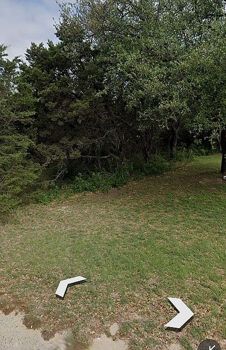 1st image of 910 Guadalupe River Dr
