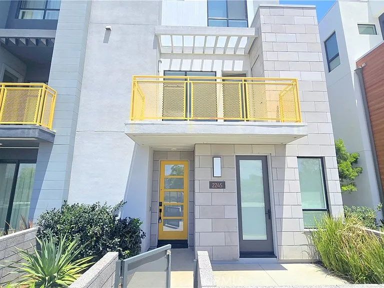 2245 Skylar Pl — Photo 1