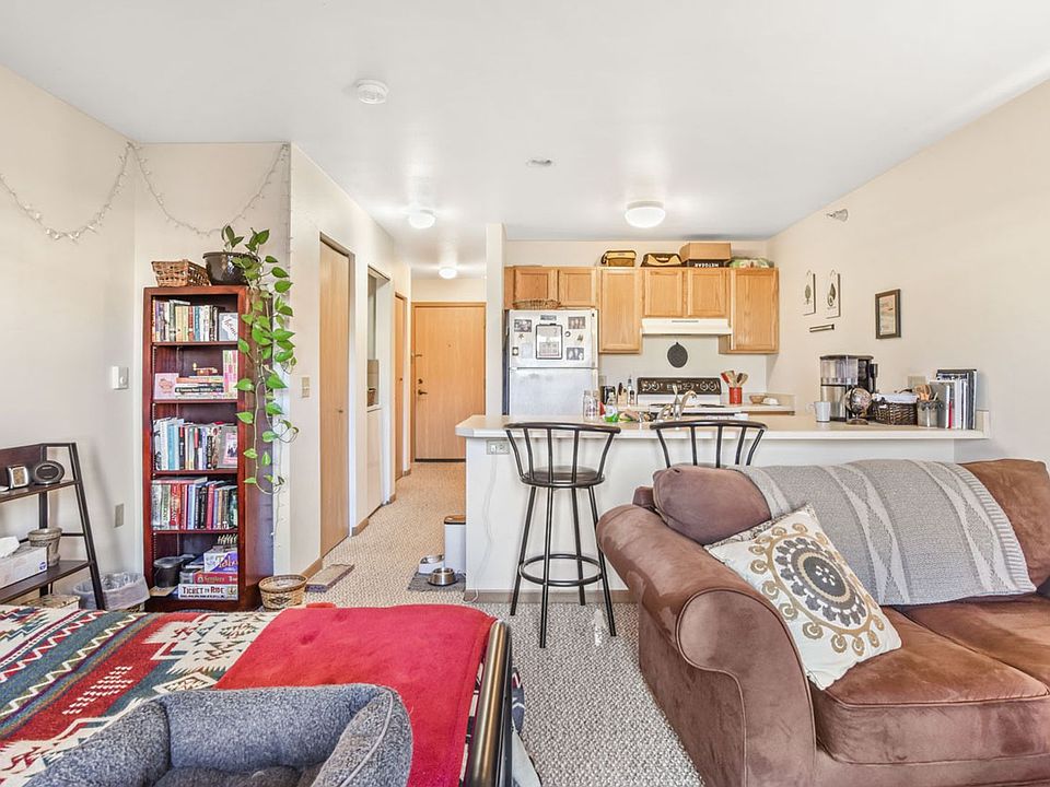 1st image of 110 S 2nd St #109