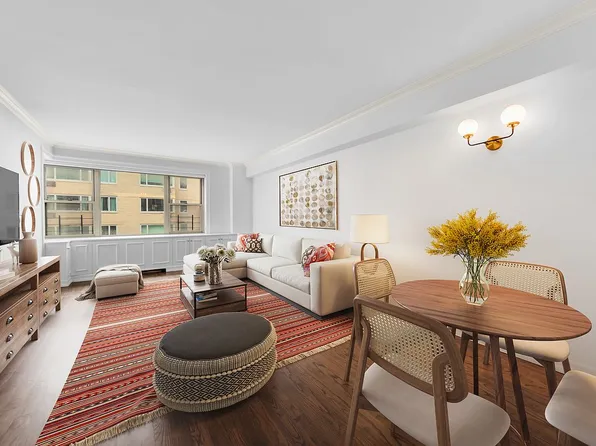 415 E 52nd St APT 8MC, New York, NY 10022