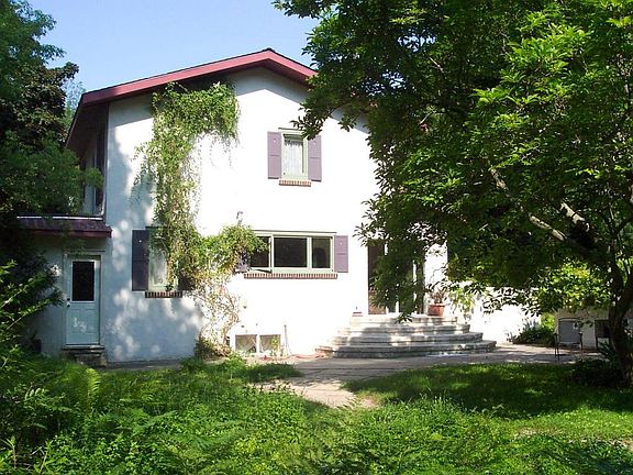5th image of 626 N Lakeshore Dr