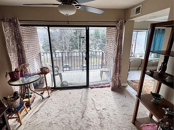 3rd image of 1503 Largo Rd APT 303