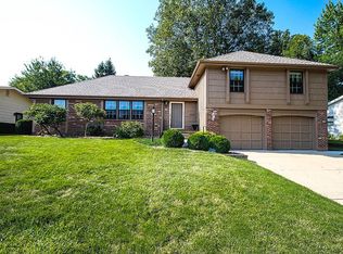 974 W Karen Dr, Decatur, IL 62526