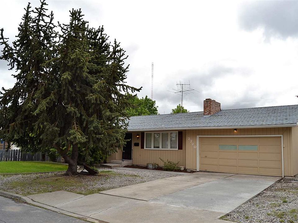 1st image of 2720 E 38th Ave