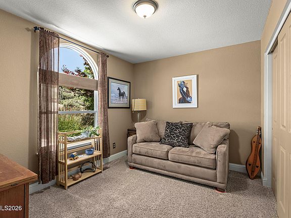 4th image of 305 Flicker Cir