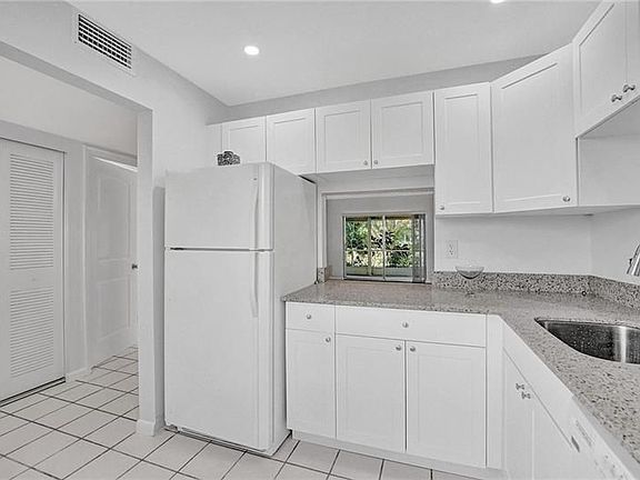 2nd image of 7605 NW 5th Pl