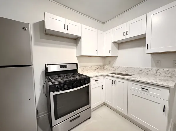 240 Main St #1B, Longmont, CO 80501