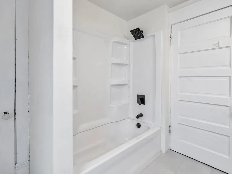 1425 Knollwood Ave #UP — Photo 8