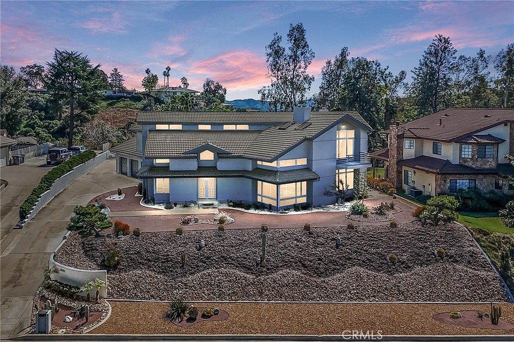 しえるページ 30693 E Sunset Dr S, Redlands, CA 92373 | Zillow