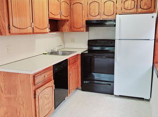 982 Hope St UNIT 3, Stamford, CT 06907