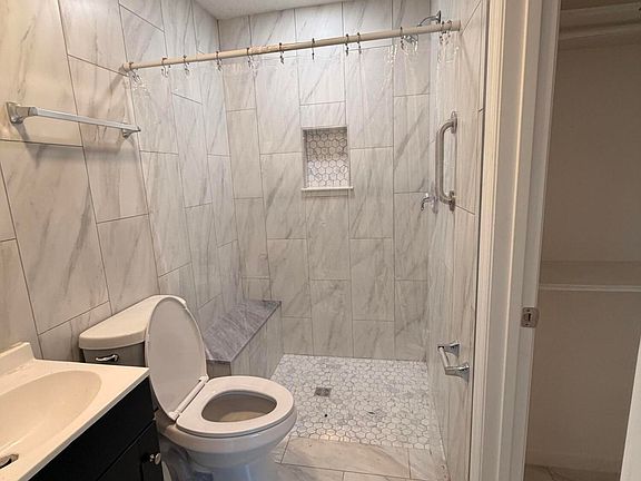 5th image of 7178 Karenita Dr