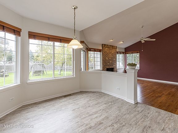4th image of 326 Rock Hall Cir