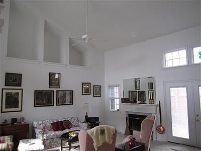 5th image of 23 Martingham Ct