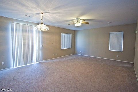 5th image of 5066 El Castano Ave