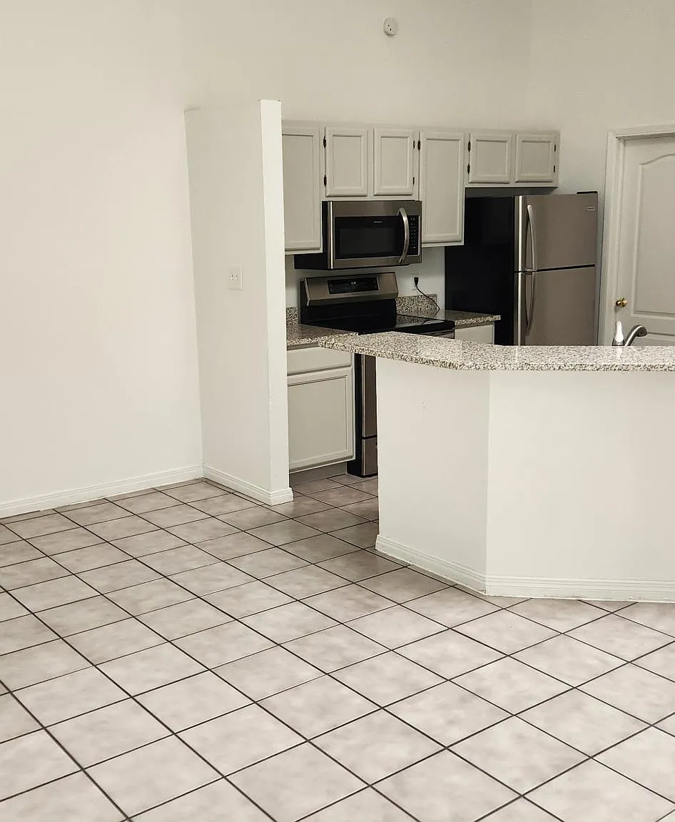 3 bed, 1440 sqft, $1,850 — Photo 4