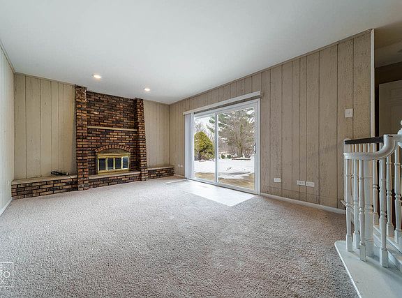 4th image of 17118 Jeffrey Ave