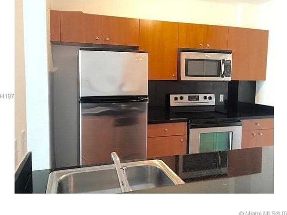 2nd image of 2200 NE 4th Ave APT 601