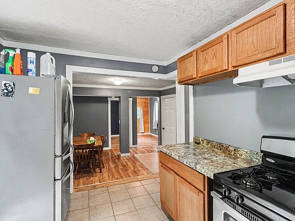 5th image of 10472 Ravine Rd