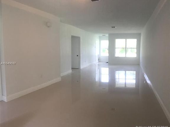 4th image of 3404 Segovia St