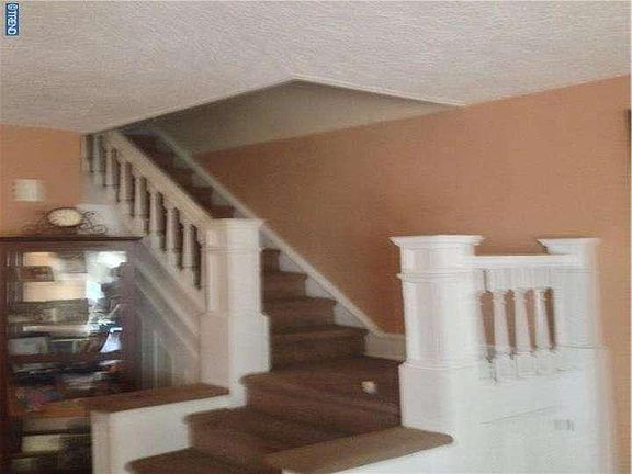 3rd image of 211 E Wellens Ave