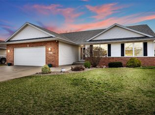 3805 Hawk Ave SW, Cedar Rapids, IA 52404