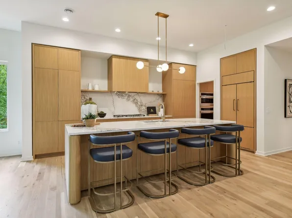 6213 Crescent Dr, Edina, MN 55436