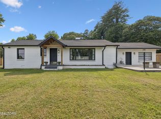 448 Woolsey Rd, Harriman, TN 37748