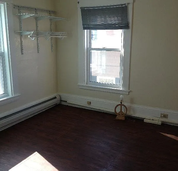 Pond St — Photo 12
