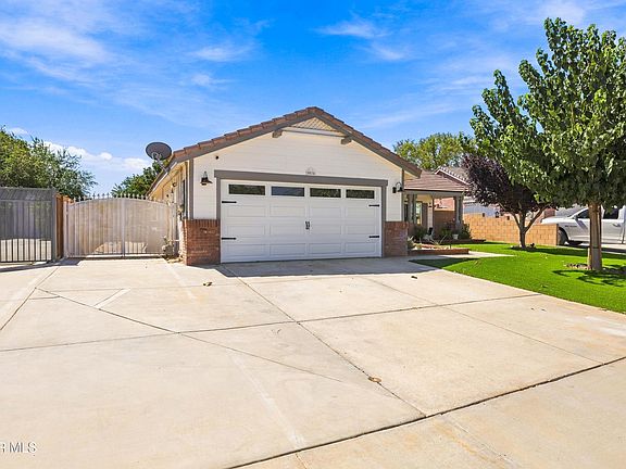 2nd image of 3024 Holline Ct