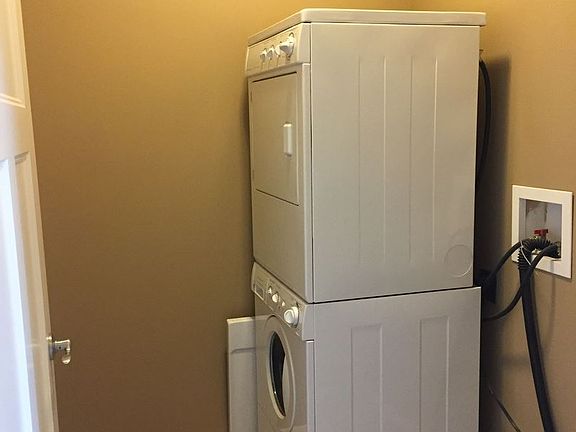 5th image of 7446 S Louise Ave APT 204