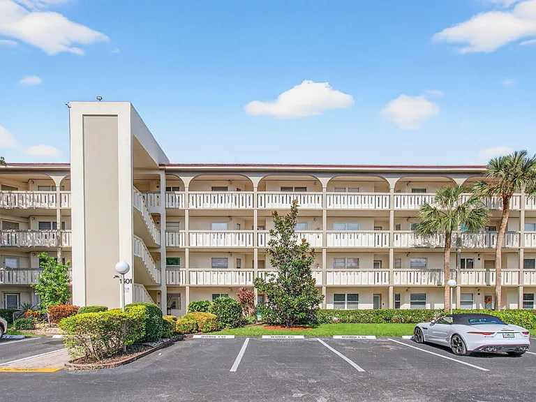 1501 Cayman Way #1501C4 — Photo 16