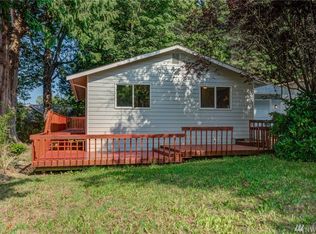 6912 Petticote Ln, Blaine, WA 98230