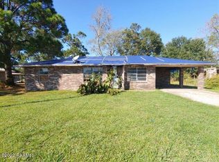 1071 Red Barn Rd, Breaux Bridge, LA 70517