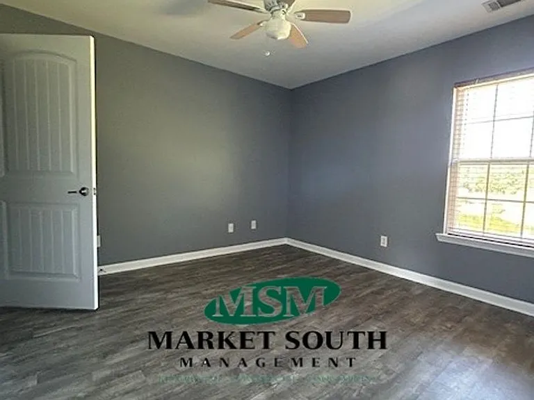 46 Twin Oaks Pl — Photo 17