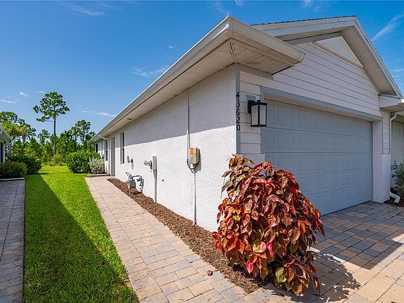 3rd image of 43620 Sparrow Dr