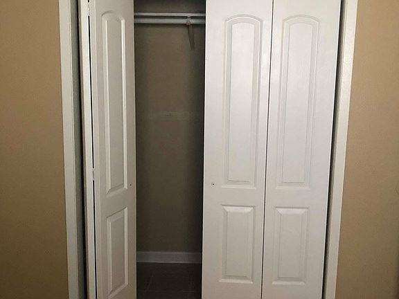 4th image of 512 Wyoming St APT 1