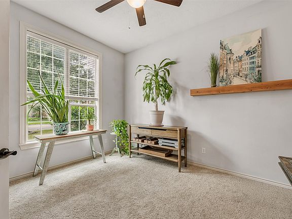 5th image of 2401 Newark Cir