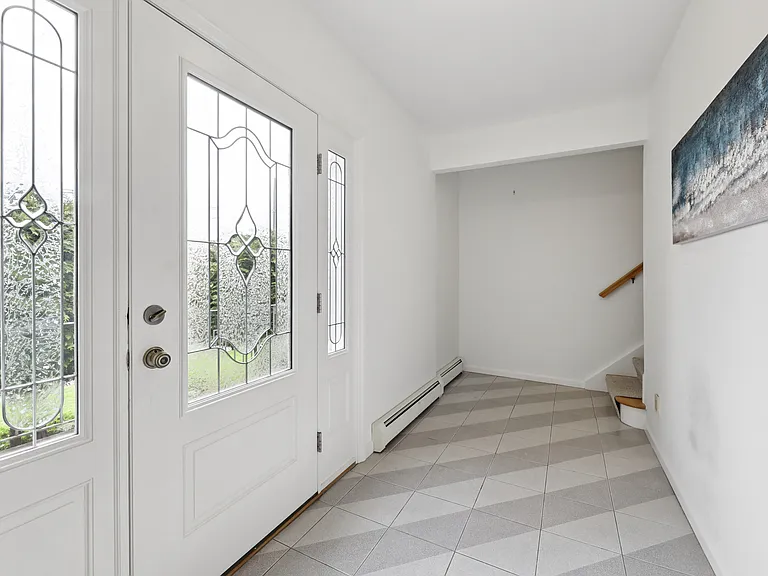 15 W Bradford Ave — Photo 17
