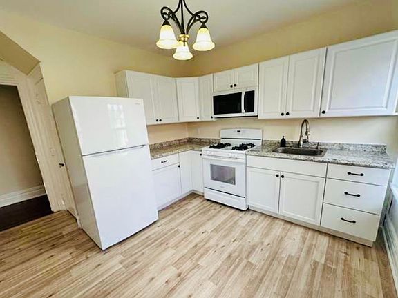 2nd image of 580 1st Ave APT 2S
