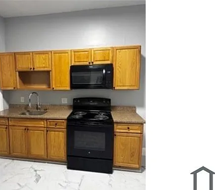 3 bed, 1316 sqft, $1,550 — Photo 1