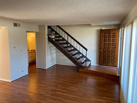 4th image of 1300 Stonewood Ct
