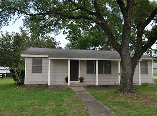 1746 9th St, Hempstead, TX 77445