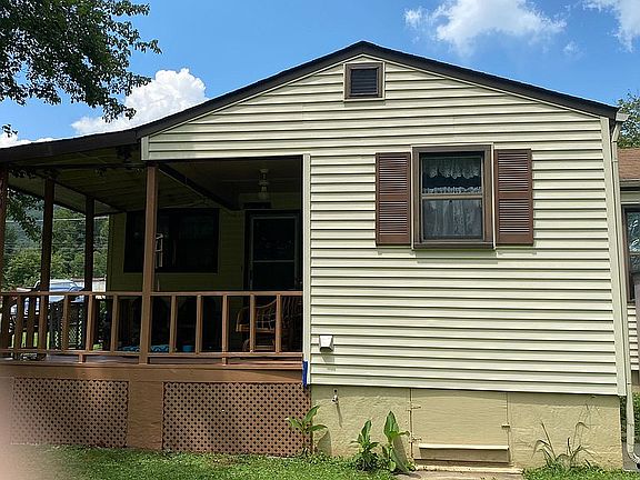 Leftside  with back porch 