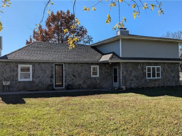 32205 E 164th St, Pleasant Hill, MO 64080