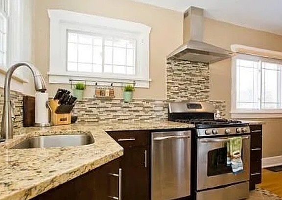 2nd image of 497 N Clarkson St #497