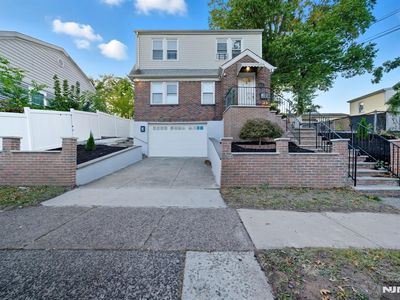 652 E 32nd St, Paterson, NJ, 07513