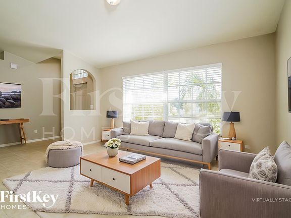 4th image of 1828 SW 3rd Pl